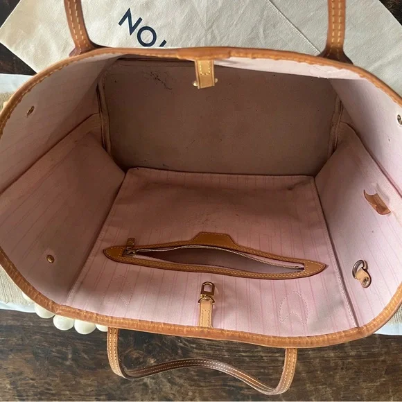 Louis Vuitton Damier Azur Tote - Cream and Brown - Picture 5 of 9